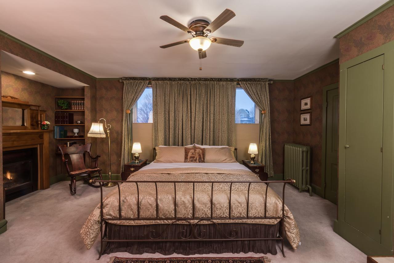 Astor House Bed & Breakfast Green Bay Exterior foto